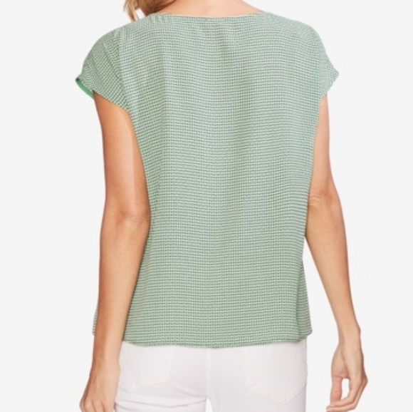 Vince Camuto Textured Top - Picture 2 of 3